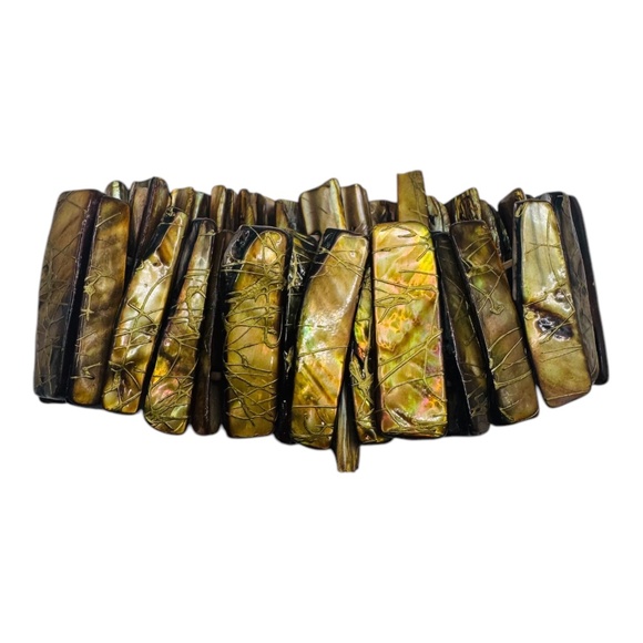 Vintage Handcrafted Mother of Pearl Golden Brown Shell Bracelet With Elastic Fit - Picture 1 of 8